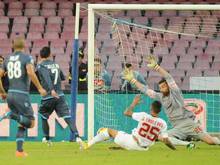 Jose Maria Callejon erzielt für Neapel das 2:0. Foto: Ciro Fusco