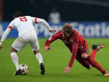 Die Leverkusener um Stürmer Stefan Kießling (r) strauchelten gegen den AS Monaco. Foto: Federico Gambarini