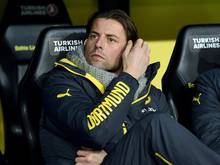Torhüter Roman Weidenfeller in ungewohnter Rolle auf der Ersatzbank