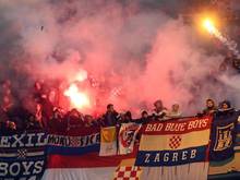 Kroatische Fans brannten beim Spiel gegen Italien unter anderem Pyrotechnik ab