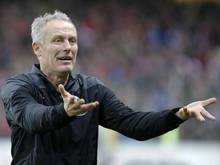 Freiburgs Trainer Christian Streich beschwört den Glauben der Sieler an die eigenen Fähigkeiten. Foto: Ronald Wittek