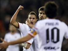 Valencia bleibt dran am Spitzenduo: Stürmer Rodrigo bejubelt seinen Treffer