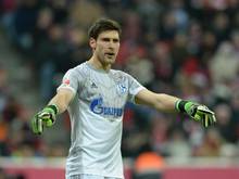 Torwart Fabian Giefer fällt im Spiel gegen Gladbach für Schalke aus