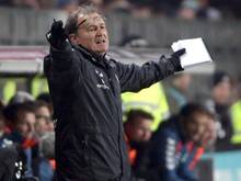 Der DFB ermittelt gegen St.-Pauli-Trainer Ewald Lienen
