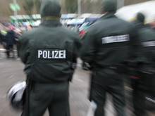 Die Polizei musste vor dem Spiel Hertha BSC gegen den FC Schalke 04 eingreifen