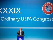Michel Platini bleibt weiter der Präsident der UEFA