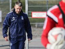 Peter Knäbel soll den HSV vor dem Abstieg retten