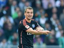 Pierre-Michel Lasogga war am Samstag beim VfB Stuttgart auf die Schulter gestürzt