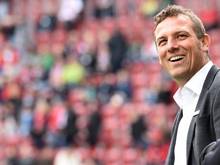 Augsburgs Trainer Markus Weinzierl freut sich auf die Spiele in der Europa League