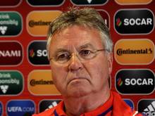 Guus Hiddink erwägt einen Rücktritt als niederländischer Nationaltrainer