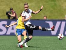 Simone Laudehr hat sich gegen Schweden nicht schwer verletz. Foto: Carmen Jaspersen