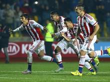 Paraguays Spieler jubeln nach dem Sieg über Brasilien im Elfmeterschießen