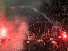 BVB-Anhänger hatten im ersten Gruppenduell beider Teams durch das Abbrennen von Pyrotechnik eine Spielunterbrechung erzwungen