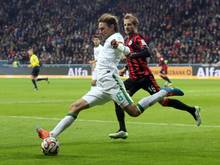 Clemens Fritz (l.) steht Werder Bremen im Spiel gegen Frankfurt wieder zur Verfügung