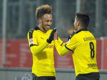 Pierre-Emerick Aubameyang (l.) äußerte sich vor Beginn der Rückrunde kämpferisch
