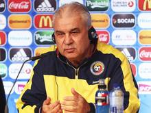 Rumäniens Nationaltrainer Anghel Iordanescu hat einen Journalisten verbal angegriffen.
