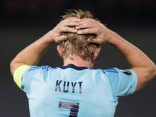 Feyenoords Kapitän Dirk Kuyt. Der Tabellenführer hat überraschend den vorzeitigen Titelgewinn verpasst