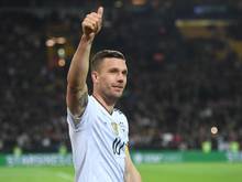 Lukas Podolski hat gute Erinnerungen an den Confed Cup und verteidigt das Turnier