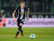 Gladbachs Matthias Ginter im Vollsprint mit Ball am Fuß