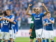 Schalker Erfolgsgarant: Abwehrspieler Naldo (r).