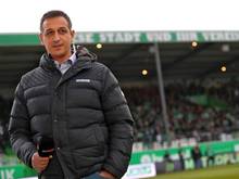 Sportdirektor Rachid Azzouzi bastelt am neuen Fürther Kader