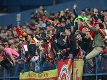 Wegen des Verhaltens einiger Fans von Montenegro muss ein Heimspiel ohne Zuschauer bestritten werden