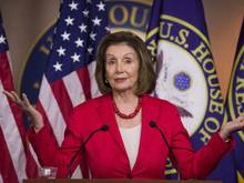 Nancy Pelosi will die Weltmeisterinnen im Kapitol begrüßen