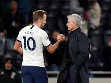 Tottenham Hotspurs Starstürmer Harry Kane und Trainer José Mourinho