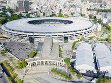 Zu Beginn der Corona-Krise wurde am legendären Maracanã ein provisorisches Krankenhaus (rechts unten) errichtet