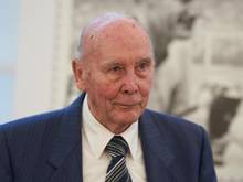 Muss nach seinem schweren Sturz noch in der Klinik bleiben: Horst Eckel, der letzte noch lebende Fußball-Weltmeister von 1954