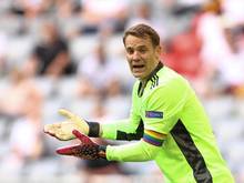 Torhüter Manuel Neuer trägt bei der EM eine regenbogenfarbene Kapitänsbinde