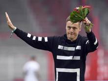 Schon wieder bereit für Neues: Seine Fußballschuhe aber hat Felix Kroos ausgezogen