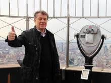 Zu Gast in New York: Otto Rehhagel auf dem Empire State Building