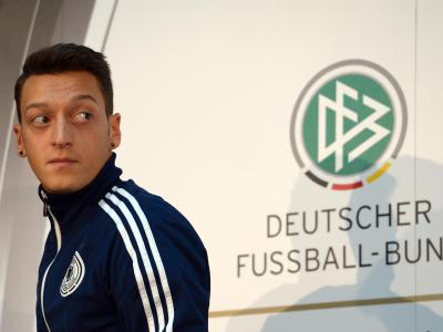 Mesut Özil kommt gegen Irland auf seinen 50. Einsatz als Nationalspieler. Foto: Federico Gambarini Mesut Özil kommt gegen Irland auf seinen 50. Einsatz als Nationalspieler. Foto: Federico Gambarini