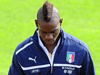 Strümer Mario Balotelli wird den Italienern gegen Dänemark fehlen