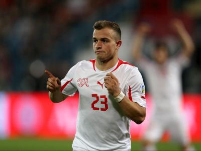 Xherdan Shaqiri feiert seinen Treffer für die Schweiz