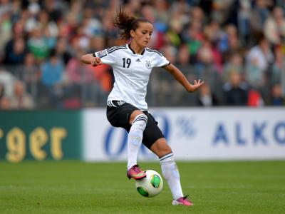 Lira Bajramaj gab gegen Slowenien ihr Startelf-Comeback. Foto: Thomas Eisenhuth Lira Bajramaj gab gegen Slowenien ihr Startelf-Comeback. Foto: Thomas Eisenhuth