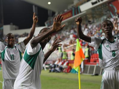 Die Nigerianer feiern ihren Sieg bei der U-17-WM.