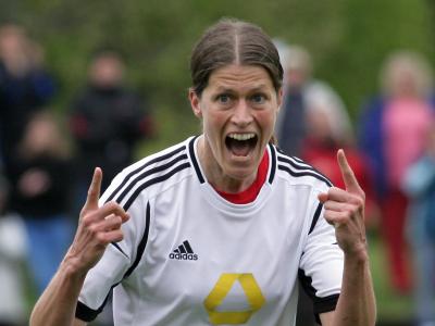 Kerstin Garefrekes hat das 1:0 für den FFC gegen die Wolfsburgerinnen erzielt. Foto: Alfred Harder
