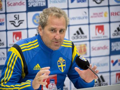 Erneuter Anlauf, diesmal auf dem Weg zur EM. Schwedens Trainer Erik Hamrén macht weiter