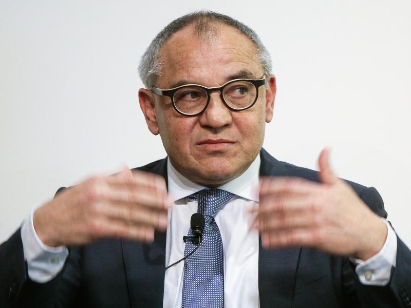 Felix Magath verteidigte seine Entscheidung gegen den HSV und für Fulham Felix Magath verteidigte seine Entscheidung gegen den HSV und für Fulham