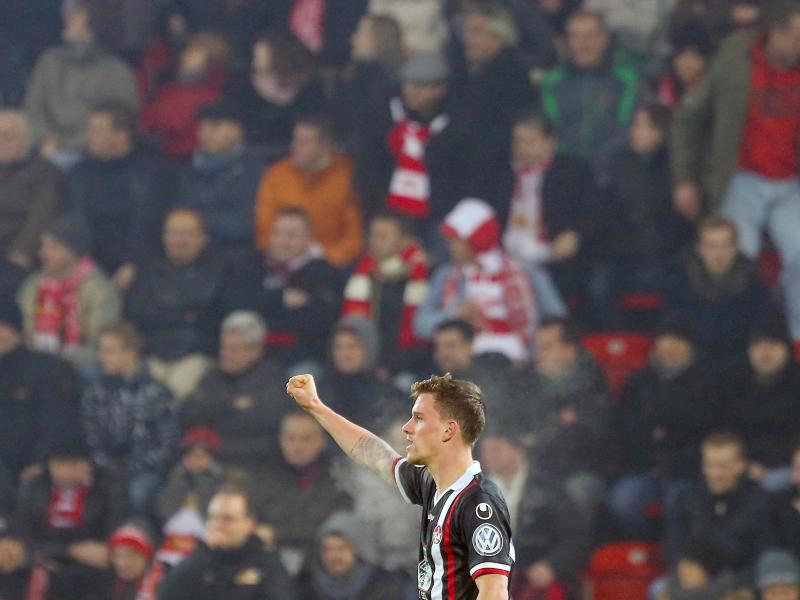Simon Zoller beendet seine Verletzungspause und kehrt in den Kader des FCK zurück Simon Zoller beendet seine Verletzungspause und kehrt in den Kader des FCK zurück