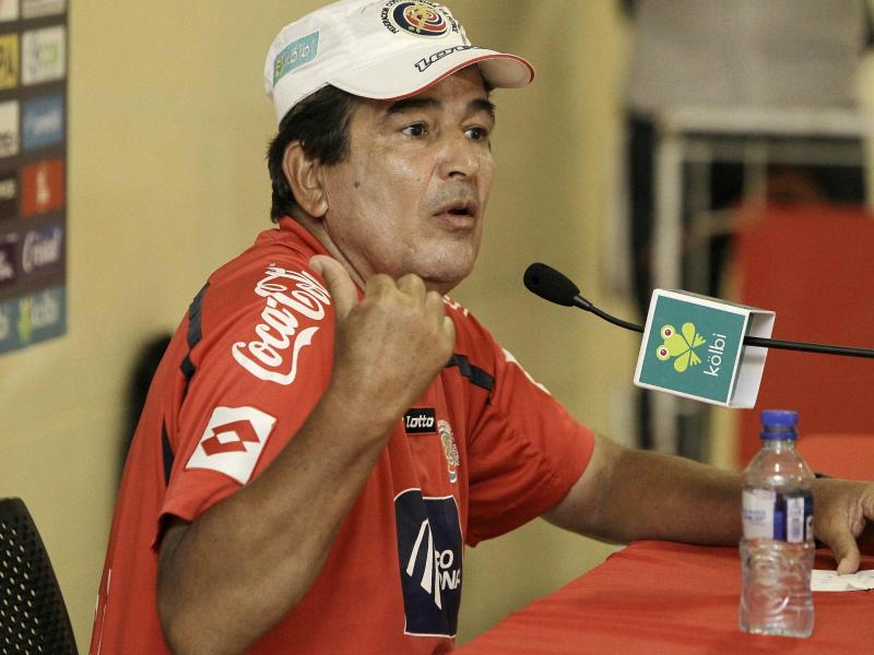 Jorge Luis Pinto ist der Trainer der Fußball-Nationalmannschaft Costa Ricas