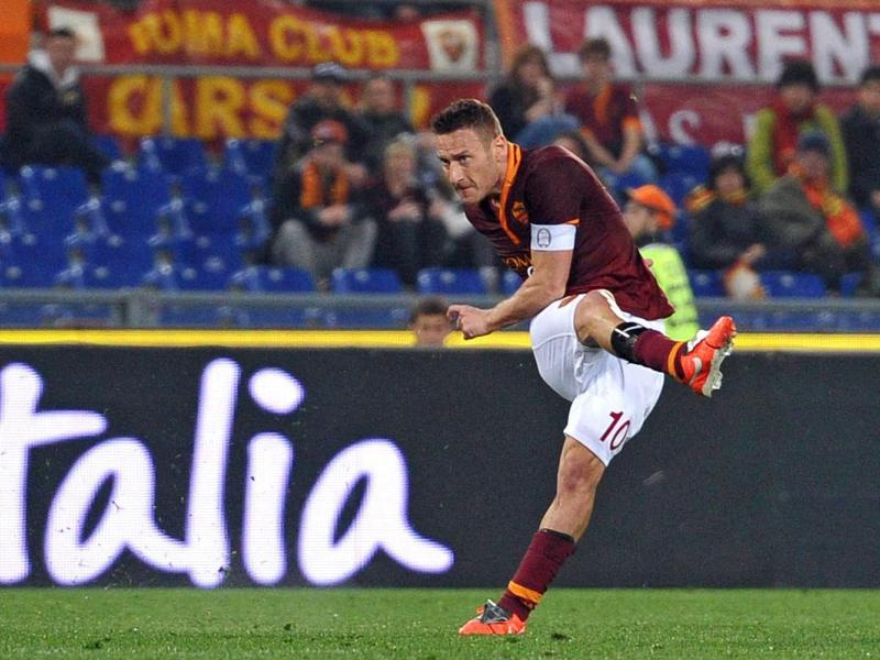 Francesco Totti schoss für Rom das erste Tor des Abends