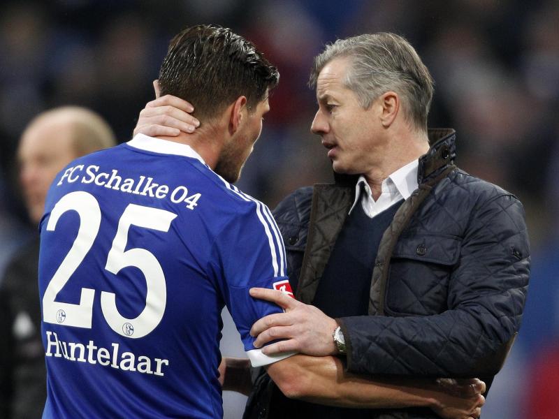 Schalkes Trainer Jens Keller weiß, was er an Klaas-Jan Huntelaar hat