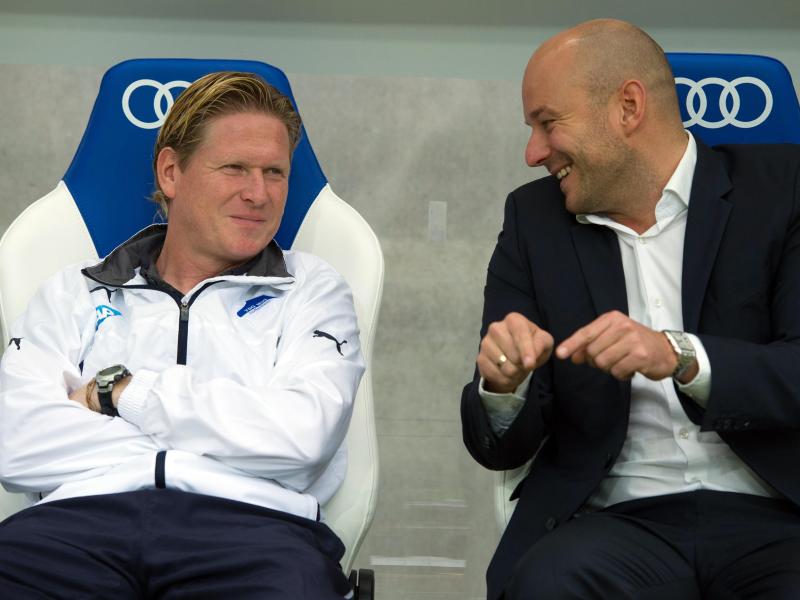 Trainer Markus Gisdol (l) und Sportchef Alexander Rosen tun Hoffenheim gut Trainer Markus Gisdol (l) und Sportchef Alexander Rosen tun Hoffenheim gut