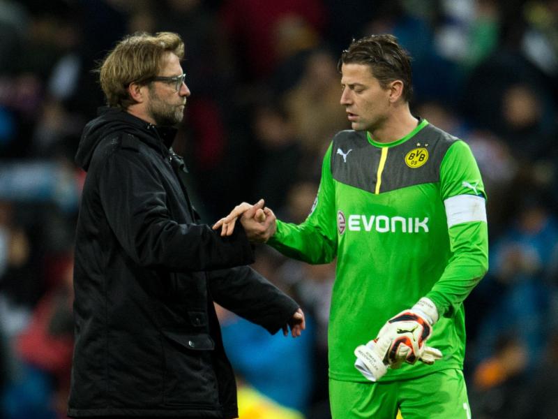 BVB-Keeper Roman Weidenfeller hat sich an der linken Elle verletzt BVB-Keeper Roman Weidenfeller hat sich an der linken Elle verletzt