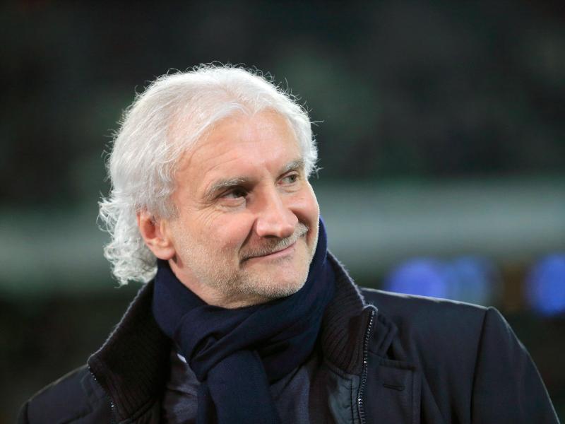 Kommt Zeit, kommt Rat: Rudi Völler will sich bei der Trainersuche in Leverkusen Zeit lassen