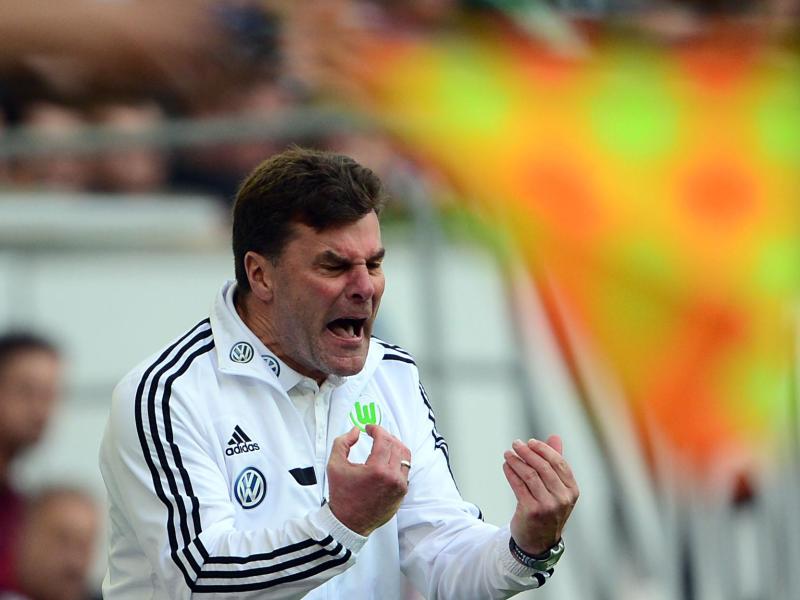 Wolfsburgs Trainer Dieter Hecking glaubt an eine Chance gegen Dortmund