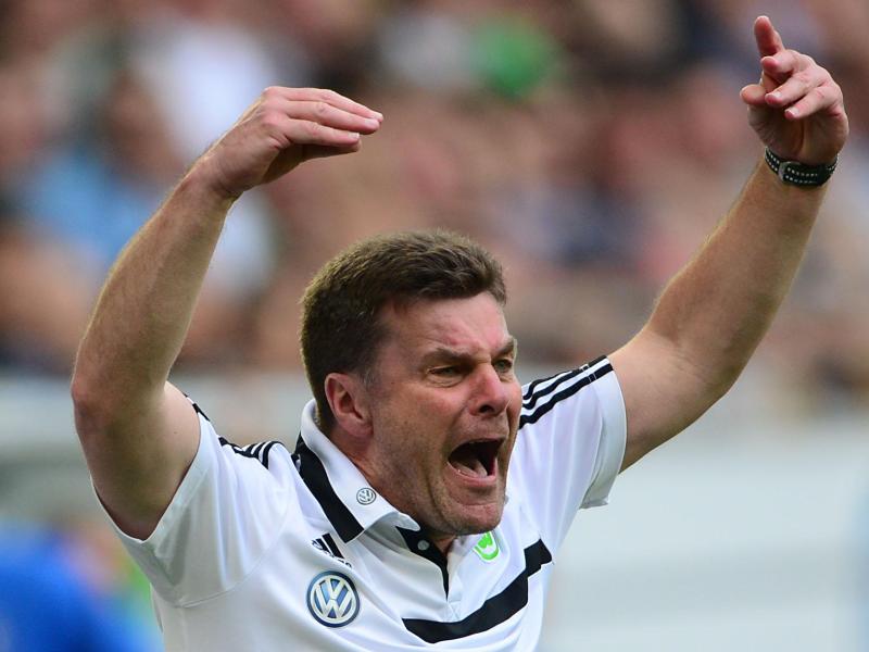 Wolfsburgs Trainer Dieter Hecking regte sich über das Remis auf
